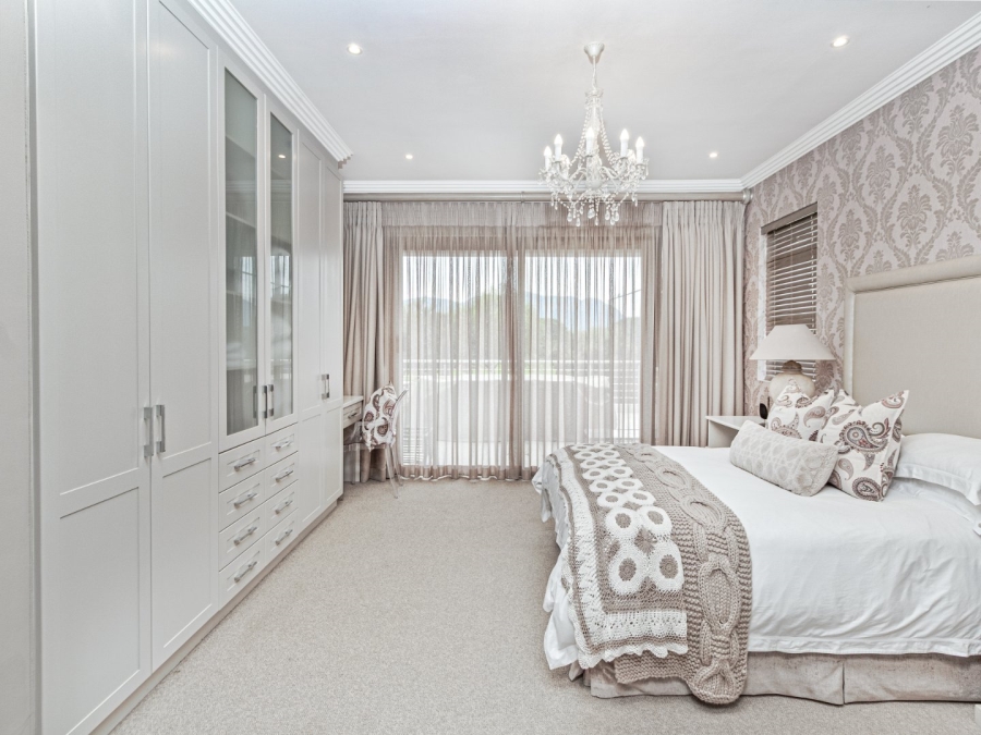 5 Bedroom Property for Sale in Pecanwood Estate North West